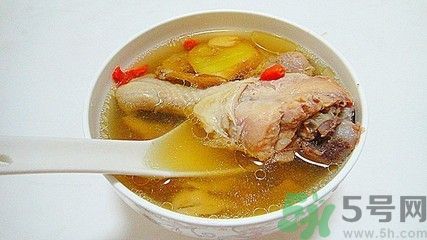 煲湯用什么鍋好？燉雞湯用什么鍋好呢？
