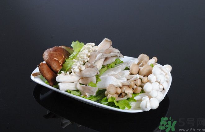蘑菇能生吃嗎？蘑菇生吃會中毒嗎？