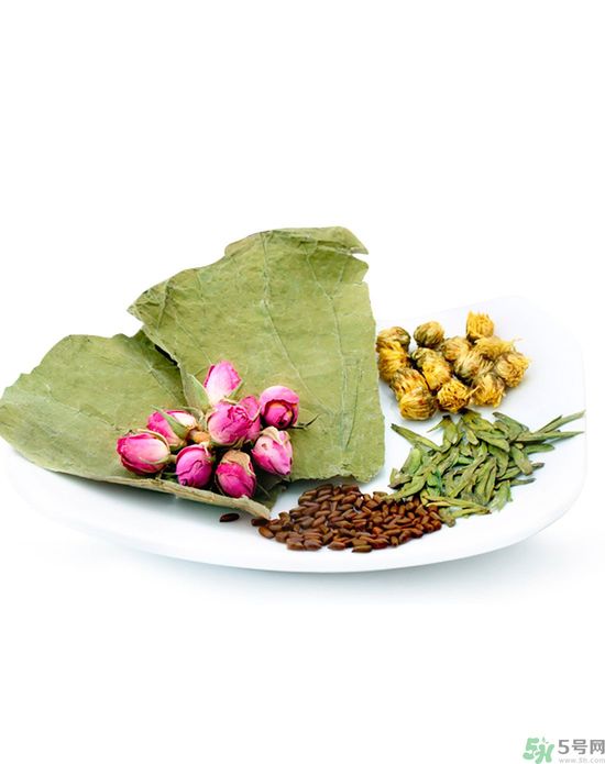 荷葉冬瓜減肥茶的做法是什么？喝荷葉冬瓜減肥茶有什么注意事項(xiàng)？