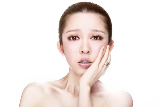 蘭薇兒水漾CC霜怎么樣？蘭薇兒水漾CC霜好用嗎？
