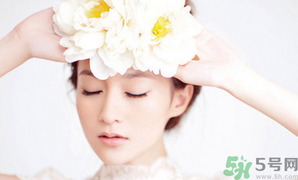 詩(shī)莉薇松茸.瑾皙亮妍絲悅精華水好用嗎？詩(shī)莉薇松茸.瑾皙亮妍絲悅精華水適合什么年齡？