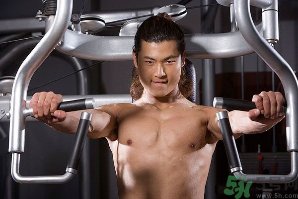 練肌肉會(huì)破壞肌肉組織嗎？練肌肉要注意什么呢？
