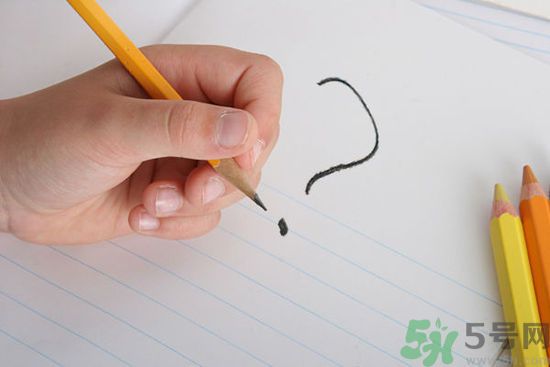 左撇子真的更聰明嗎？左撇子的優(yōu)勢與劣勢