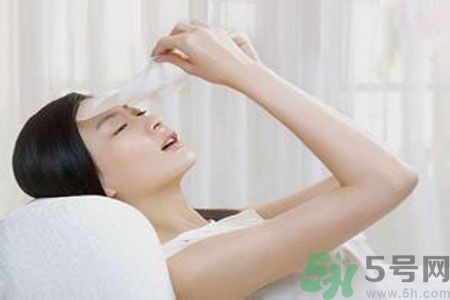 皮膚出油怎么辦？皮膚出油用什么面膜？