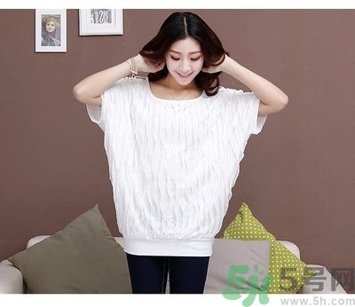 白衣服發(fā)黃要怎么清洗？白衣服發(fā)黃要怎么辦？