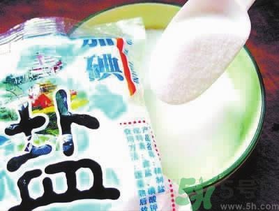 新衣服要不要洗了再穿？新衣服不洗可以穿嗎？