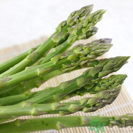 吃蘆筍有什么好處？蘆筍有什么營(yíng)養(yǎng)價(jià)值？