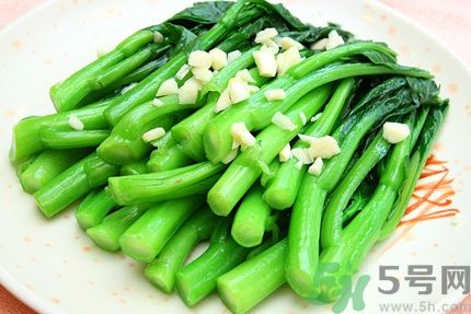 炒青菜為什么發(fā)黑？炒青菜發(fā)黑怎么辦？