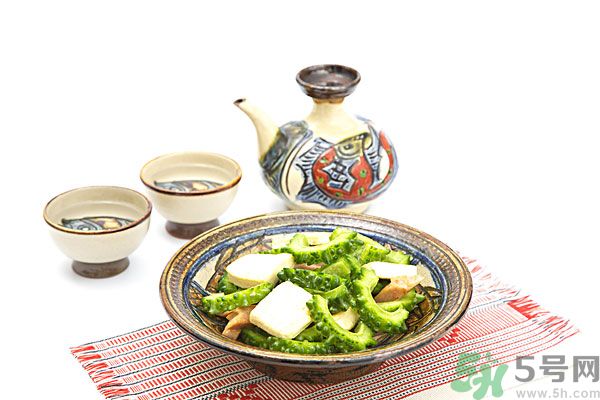 夏天吃苦瓜有什么好處？夏天吃苦瓜好嗎？