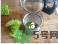 苦瓜泡水喝有什么好處？苦瓜泡水喝好嗎？