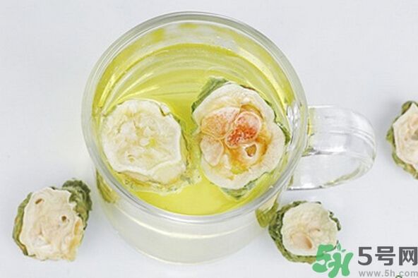 苦瓜泡水喝有什么好處？苦瓜泡水喝好嗎？