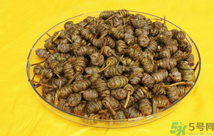 石斛和泥鰍能同吃嗎？石斛和泥鰍能一起吃嗎？