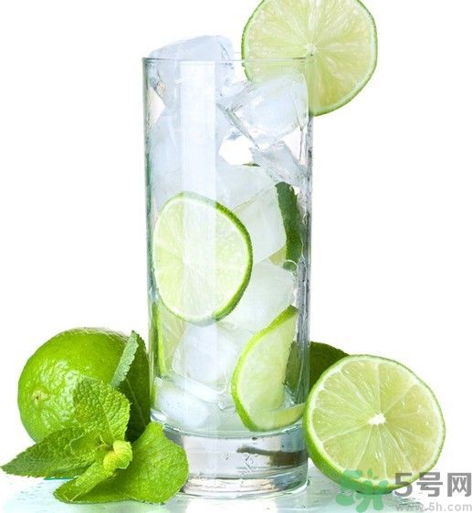 檸檬和苦瓜一起泡水喝臉癢是怎么回事？檸檬和苦瓜一起喝泡水喝臉癢怎么辦？
