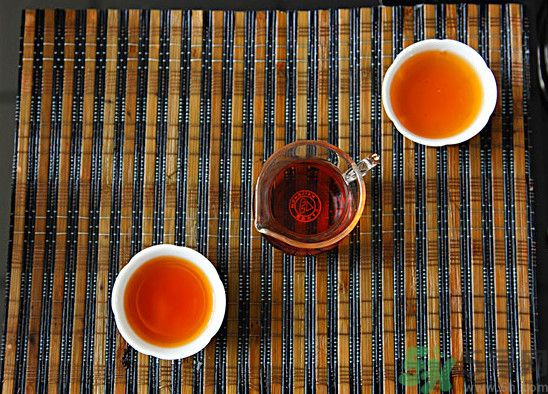 茉莉花綠茶加苦瓜能減肥嗎？茉莉花和苦瓜泡水喝嗎？