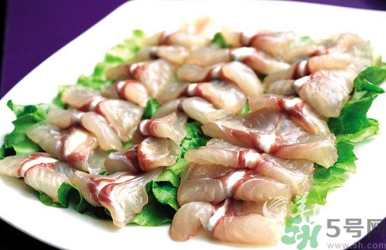 油燜干魚(yú)怎么做的？干魚(yú)怎么炒好吃？