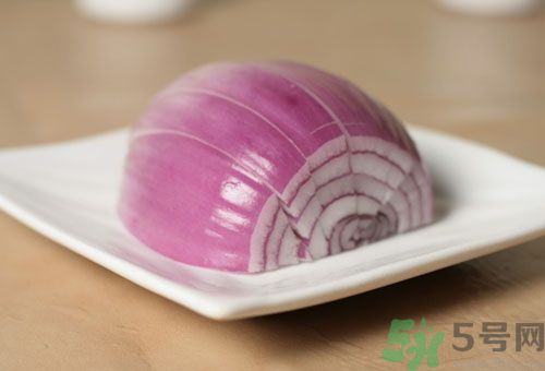 洋蔥可以生吃嗎？洋蔥生吃有什么好處？