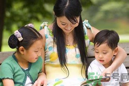 9歲女孩擬二胎合同維權(quán)是怎么回事？父母生二胎要怎樣和孩子溝通？