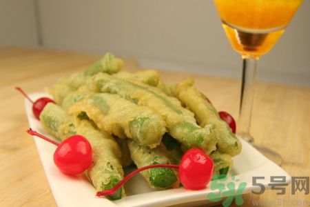 四季豆早期中毒的癥狀有哪些？吃四季豆中毒了怎么辦？