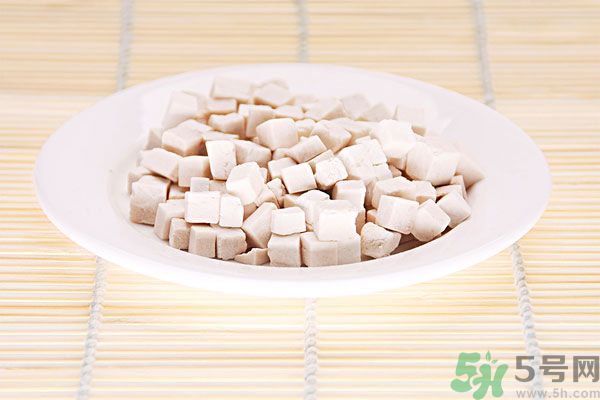 夏天吃茯苓好嗎？夏天吃茯苓有什么好處？