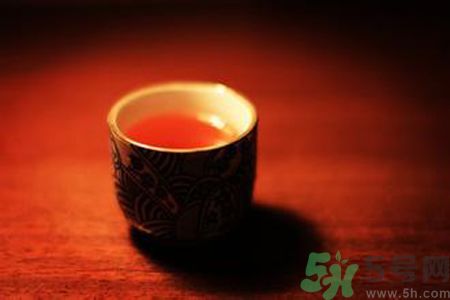楊梅酒用的什么酒做的？楊梅酒有多少度？