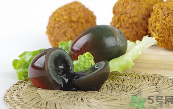 冬瓜和皮蛋一起吃能降火嗎？冬瓜能和皮蛋一起吃嗎？