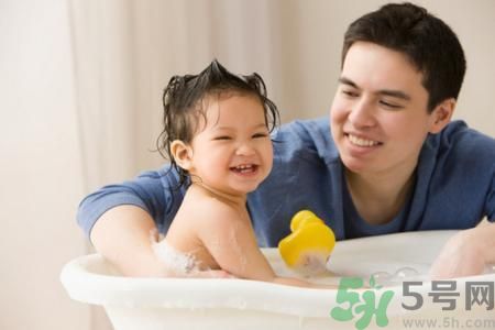 悅詩(shī)風(fēng)吟悅享美肌松木香氛沐浴露怎么樣？悅詩(shī)風(fēng)吟悅享美肌松木香氛沐浴露好用嗎？