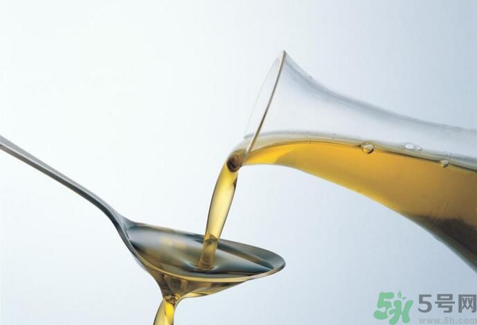 夏天吃橄欖油好還是調和油好？夏天吃橄欖油好嗎？