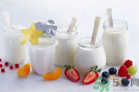 喝酸奶胃疼是為什么？喝酸奶為什么會(huì)胃疼？