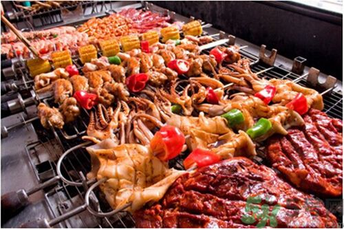 夏天擼串會痛風嗎？夏天痛風能擼串嗎？
