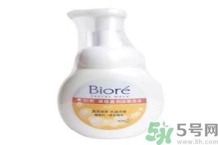 碧柔深層盈潤潔面泡沫適合什么膚質(zhì)？敏感膚質(zhì)可以用碧柔深層盈潤潔面泡沫嗎？