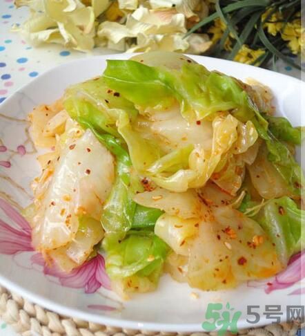 包菜可以生吃嗎？包菜可以涼拌嗎？