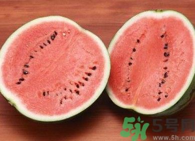西瓜能和牛奶一起吃嗎？西瓜和牛奶一起吃好嗎？