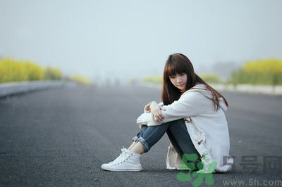 因太漂亮替考被發(fā)現(xiàn)是怎么回事？統(tǒng)考作弊會有什么懲罰？
