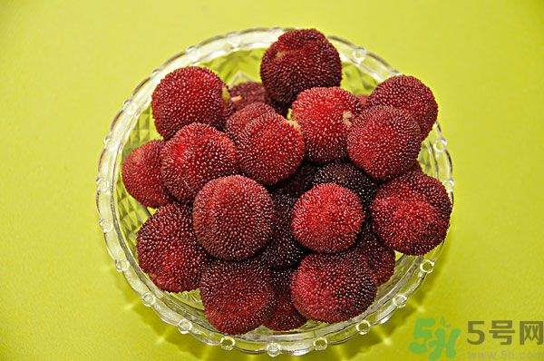 楊梅里面有小蟲怎么洗？楊梅里的蟲子怎么弄出來？