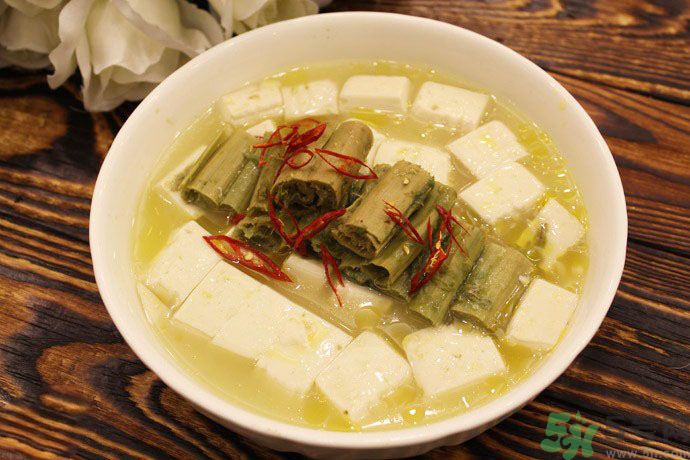 莧菜可以和豆腐一起吃嗎？莧菜能和豆腐一起吃嗎？