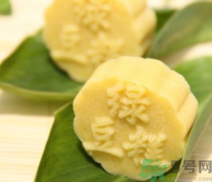 吃綠豆糕可以喝酸奶嗎？吃綠豆糕喝酸奶好不好？