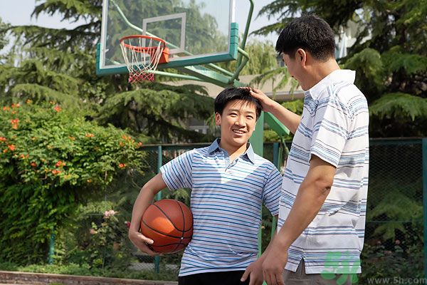 喝啤酒會(huì)影響身高嗎？喝啤酒會(huì)長(zhǎng)不高嗎？