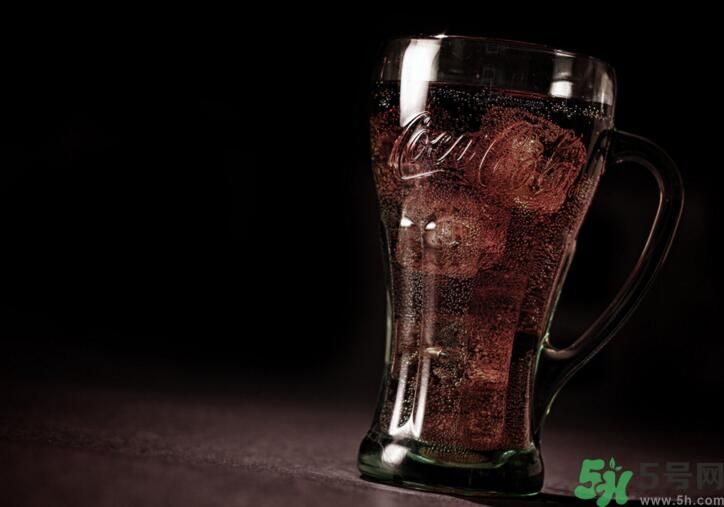 可樂(lè)沒(méi)氣了還能喝嗎？可樂(lè)沒(méi)氣了可以喝嗎？