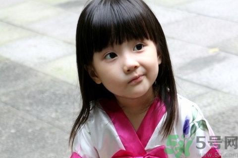 幼童屁股長出尾巴的原因是什么？孕婦缺什么幼童屁股長出尾巴？