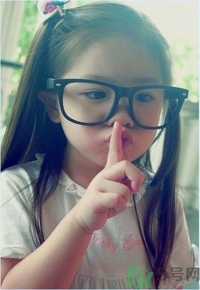幼童屁股長出尾巴的原因是什么？孕婦缺什么幼童屁股長出尾巴？
