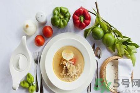 夏天吃什么養(yǎng)胃？夏天養(yǎng)胃要注意什么？