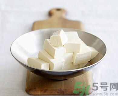 包菜可以和豆腐一起炒嗎？包菜能和豆腐一起吃嗎？
