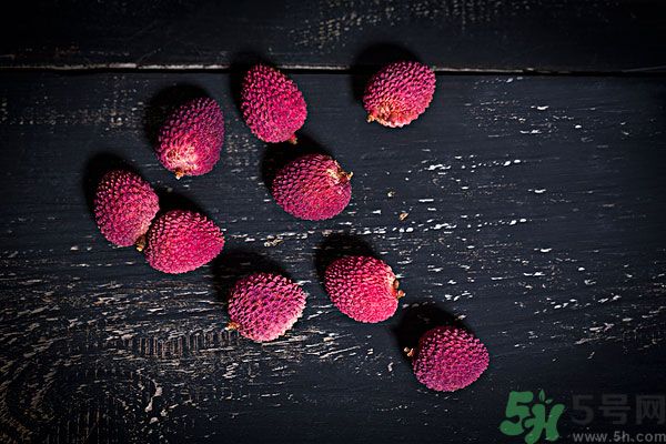 荔枝可以和雞蛋一起吃嗎？荔枝和雞蛋一起吃好嗎？