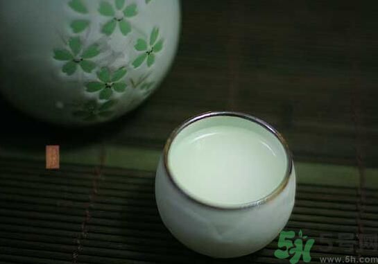 菖蒲酒怎么泡？怎樣自制菖蒲酒？