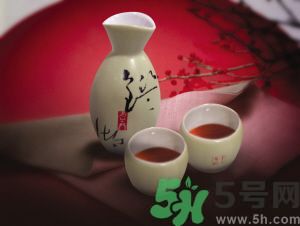 男性喝菖蒲酒有什么好處？男性喝菖蒲酒可以壯陽嗎？