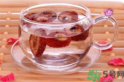 山楂枸杞一起泡水喝好嗎？山楂枸杞一起泡水喝有什么好處？