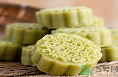 枇杷跟綠豆糕可以一起吃嗎？枇杷和綠豆糕一起吃好嗎？