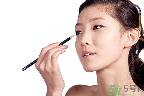 怎么選擇眉筆的顏色？眉筆的顏色有哪幾種？