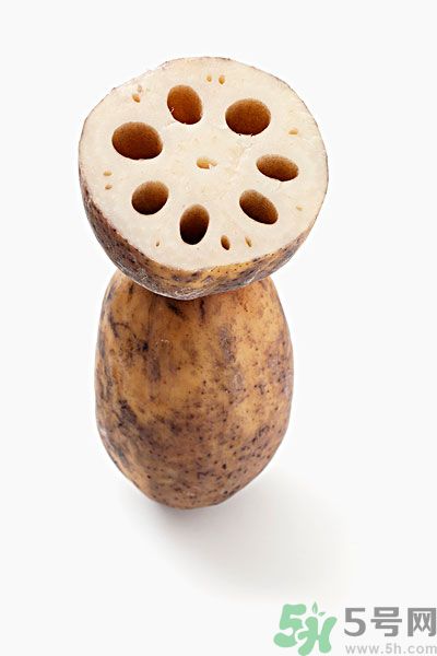 蓮藕里面的泥怎么清理？蓮藕里面的泥巴怎么洗？