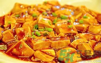 豆瓣醬的做法？豆瓣醬和黃豆醬的區(qū)別？
